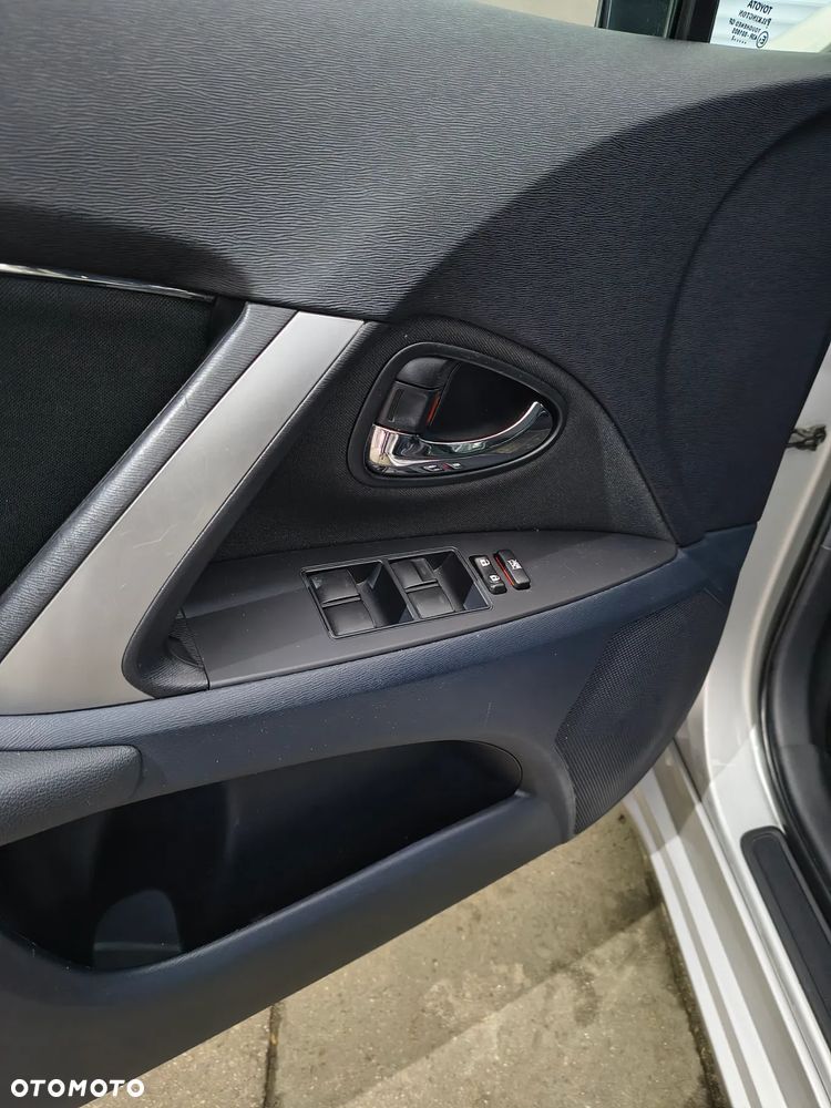 Toyota Avensis 1.8 Comfort - 4