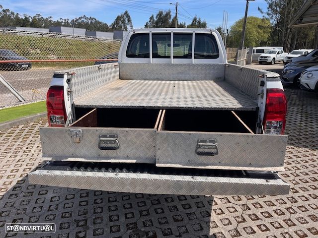 Toyota HILUX CLUB 4X4 150cv - 6