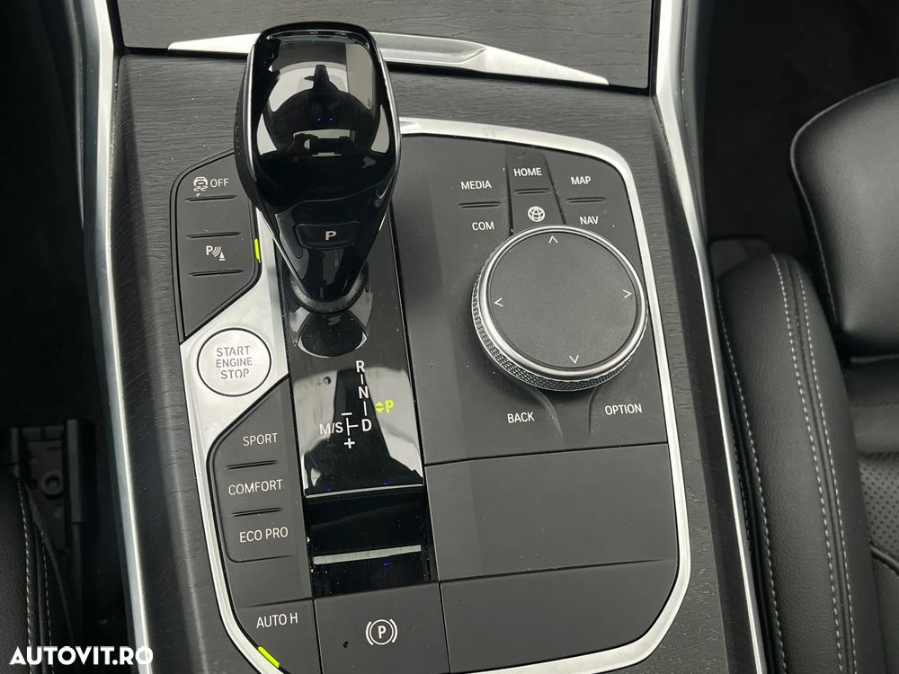 BMW Seria 3 320d xDrive AT MHEV - 23