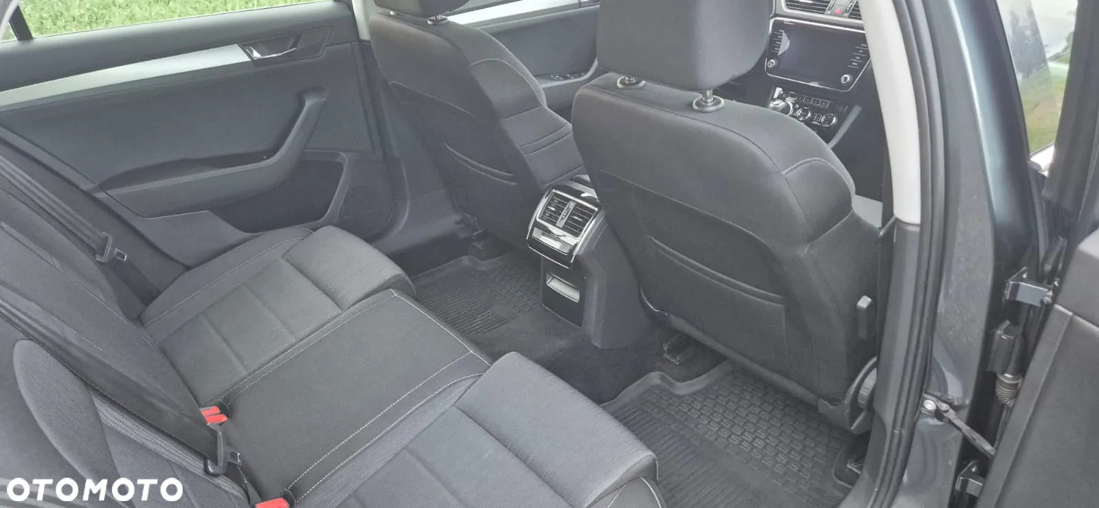 Skoda Superb 1.5 TSI ACT Ambition DSG - 12