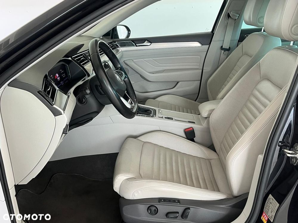 Volkswagen Passat 2.0 TSI 4Mot Elegance DSG - 25