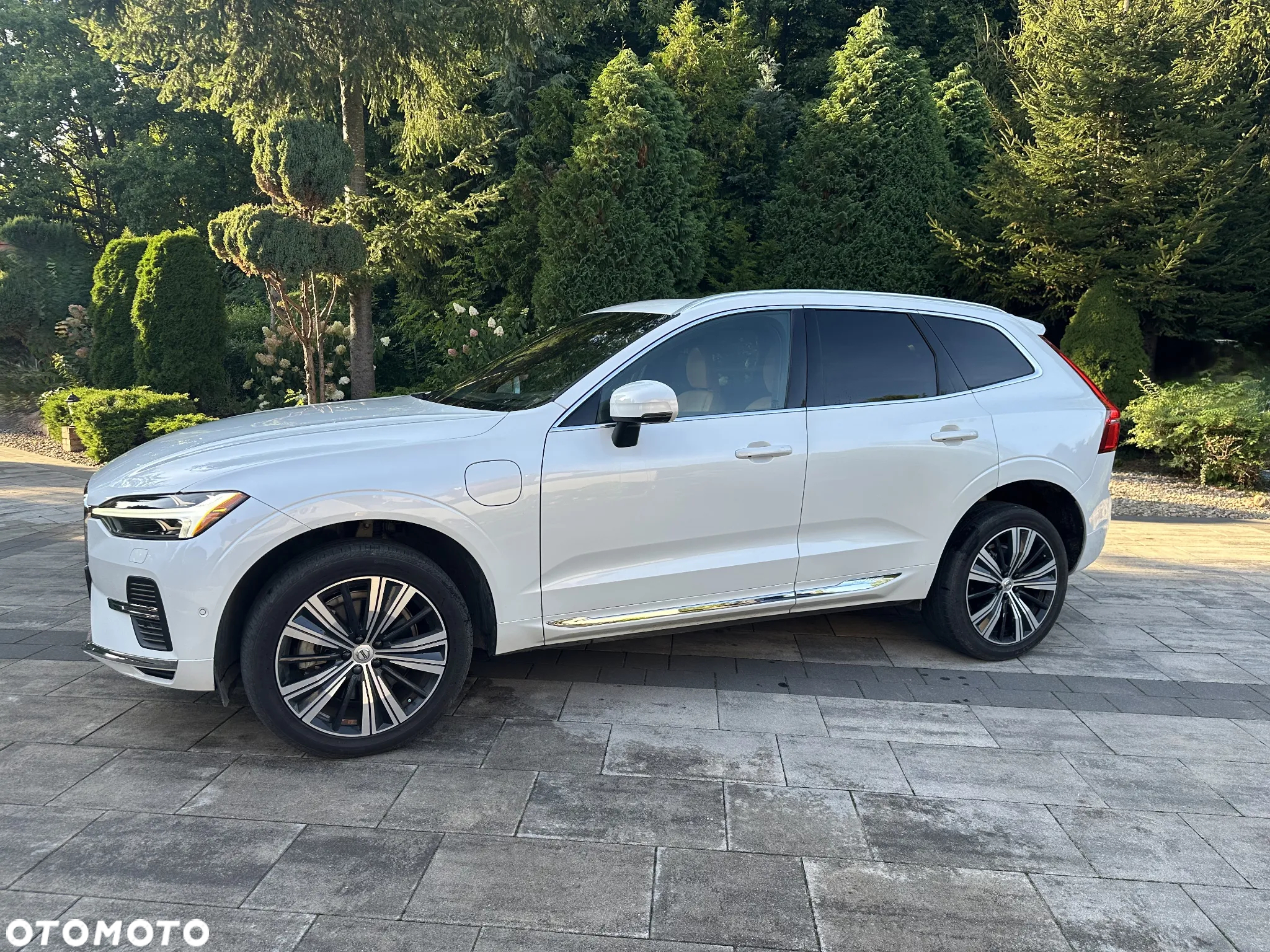 Volvo XC 60 T8 AWD Recharge Geartronic RDesign - 5