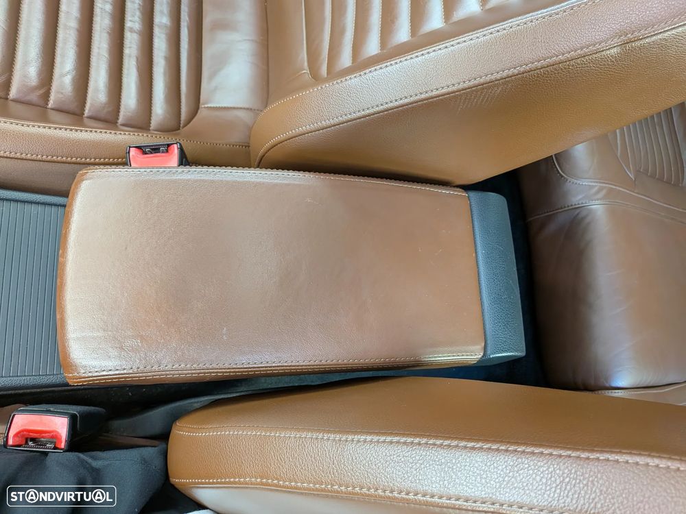 VW Passat Variant 1.6 TDI BlueMotion Comfortline - 36