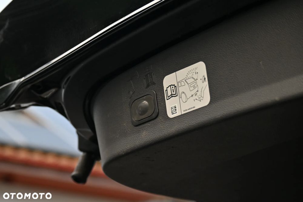 Ford Kuga 2.0 TDCi AWD ST-Line - 24