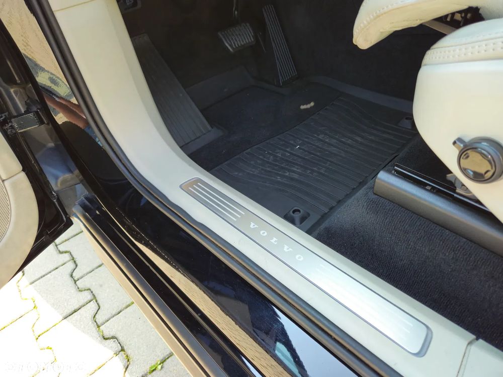 Volvo XC 90 T8 AWD Twin Engine Geartronic Inscription - 15