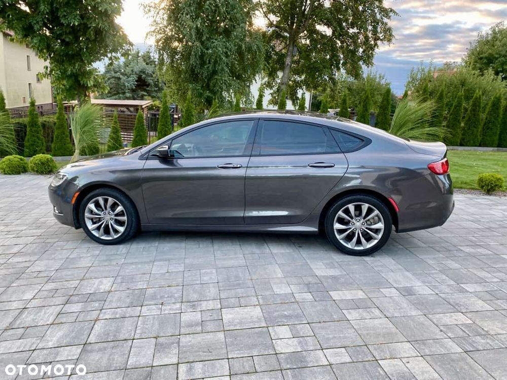 Chrysler 200 - 3