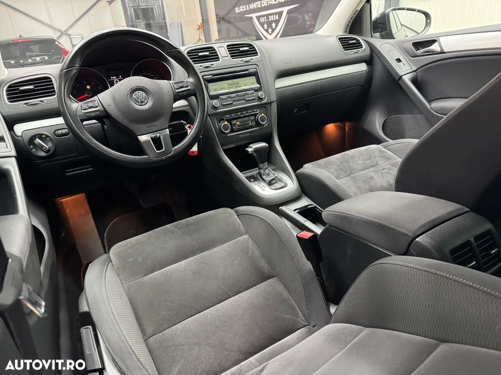 Volkswagen Golf 2011 photo 4
