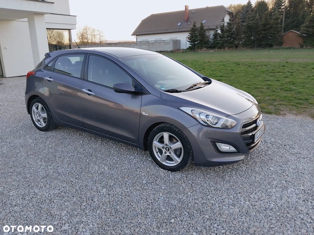 Hyundai i30 blue 1.4 Classic Navigation - 18