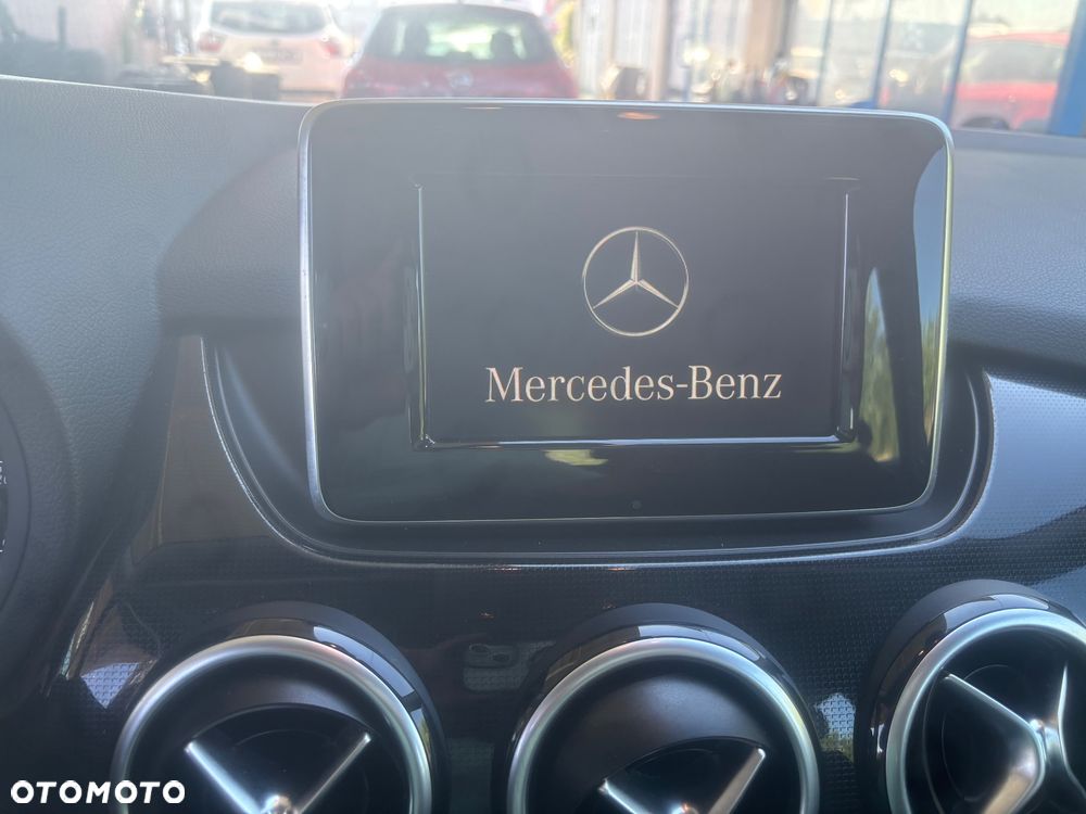 Mercedes-Benz Klasa B 180 (BlueEFFICIENCY) - 6