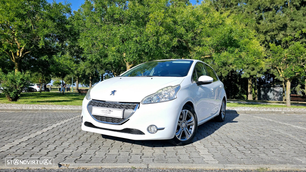 Peugeot 208 1.6 e-HDi Allure 2-Tronic