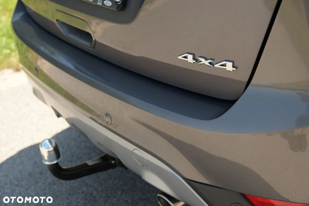 Ford Kuga 2.0 TDCi 4x4 Titanium - 24