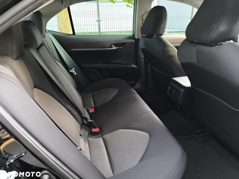 Toyota Camry 2.5 Hybrid Comfort CVT - 10
