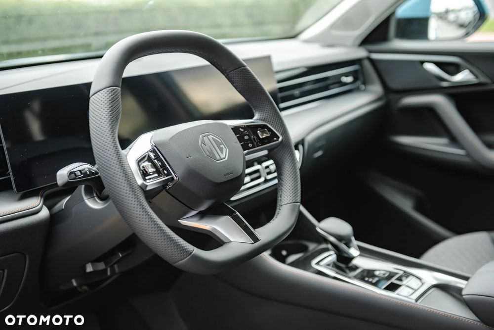 MG HS 1.5 T-GDI Excite DCT - 22