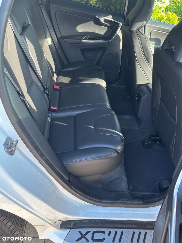Volvo XC 60 D4 Drive-E Summum - 27