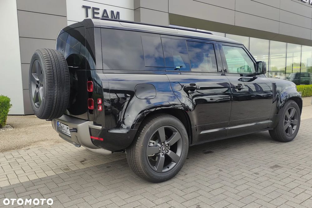 Land Rover Defender - 13