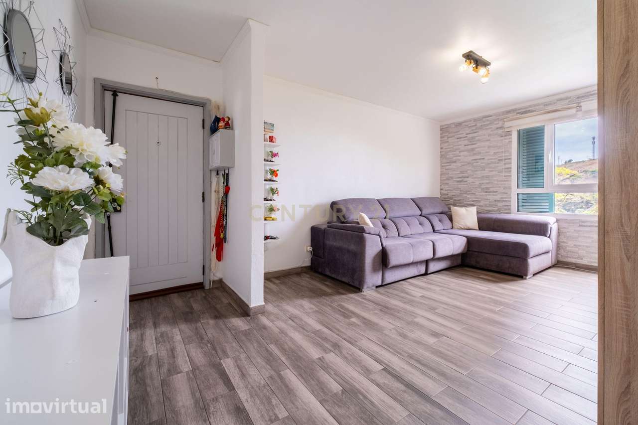 Apartamento T2 na Rua da Venezuela, Nazaré - São Martinho - Grande imagem: 5/23