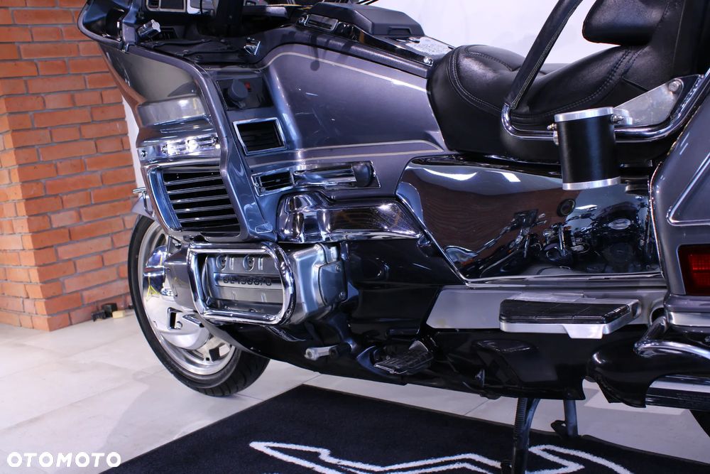 Honda GL - 35