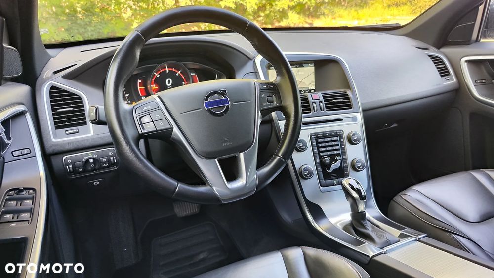 Volvo XC 60 D4 Geartronic Ocean Race - 24