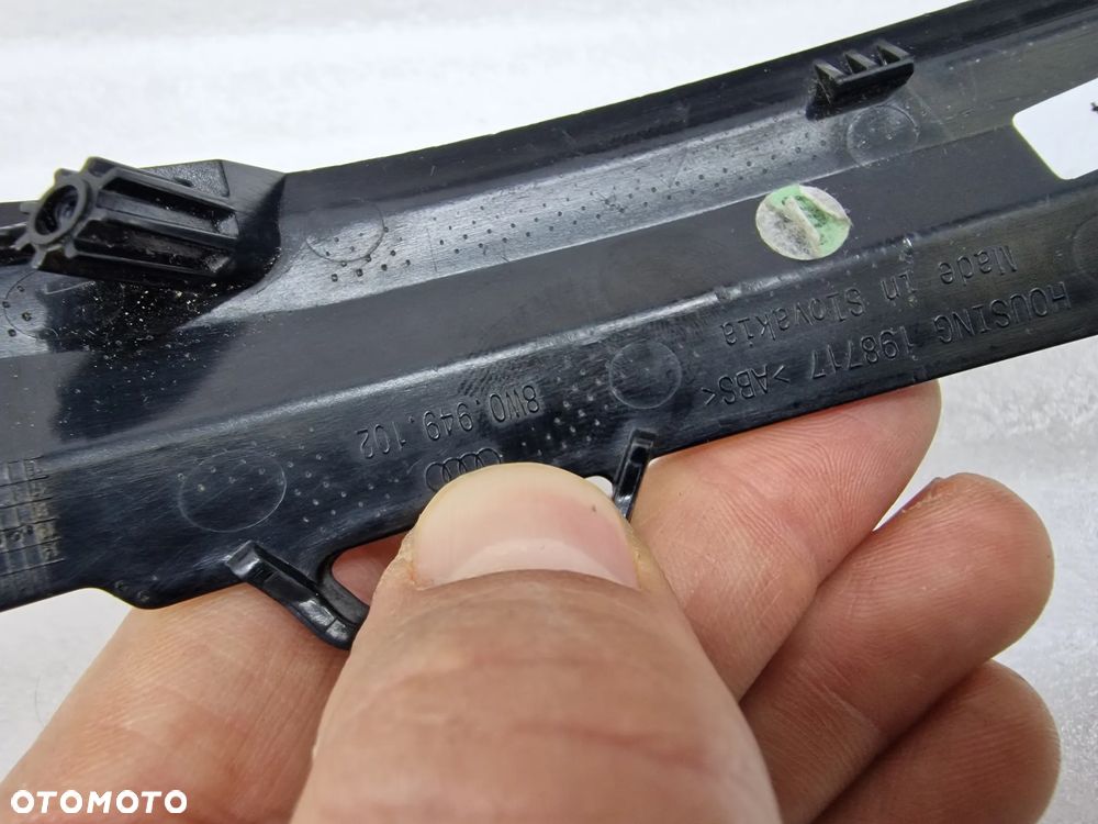 AUDI A4 B9 / A5 8W0 14- PRAWY KIERUNKOWSKAZ , NR 8W0949102 , NR AUKCJI H96 - 10
