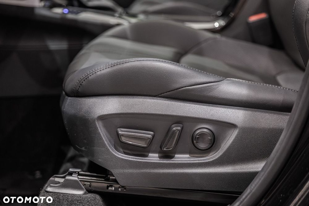 Toyota Corolla Cross - 33