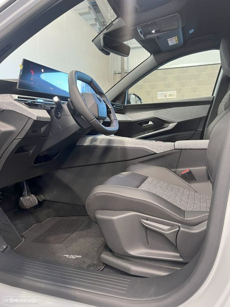 Peugeot 3008 - 11