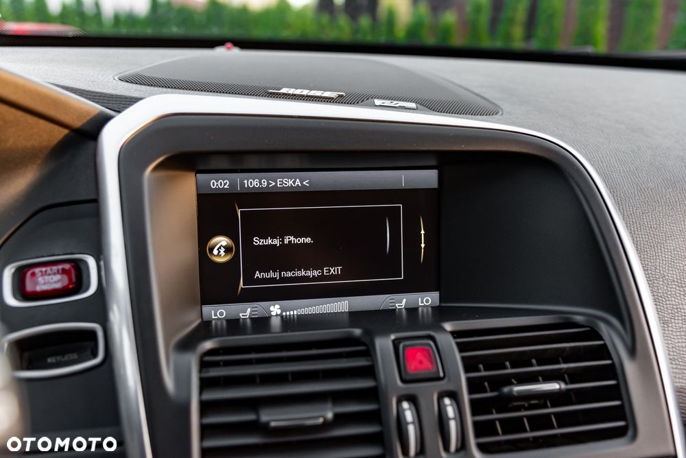 Volvo XC 60 T6 AWD R-Design - 37