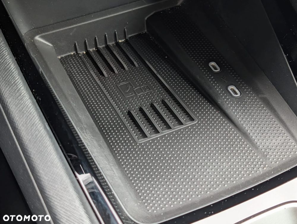 Skoda Octavia 2.0 TDI Edition 130 Selection DSG - 29