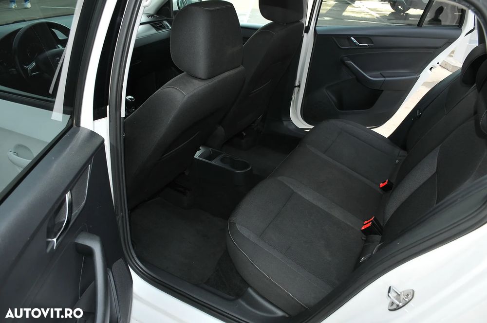 Skoda RAPID 1.6 TDI Active - 13