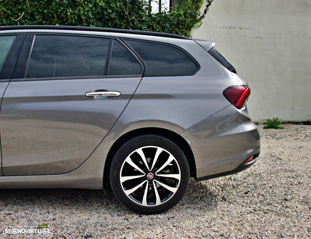 Fiat Tipo Station Wagon 1.3 M-Jet Lounge - 16