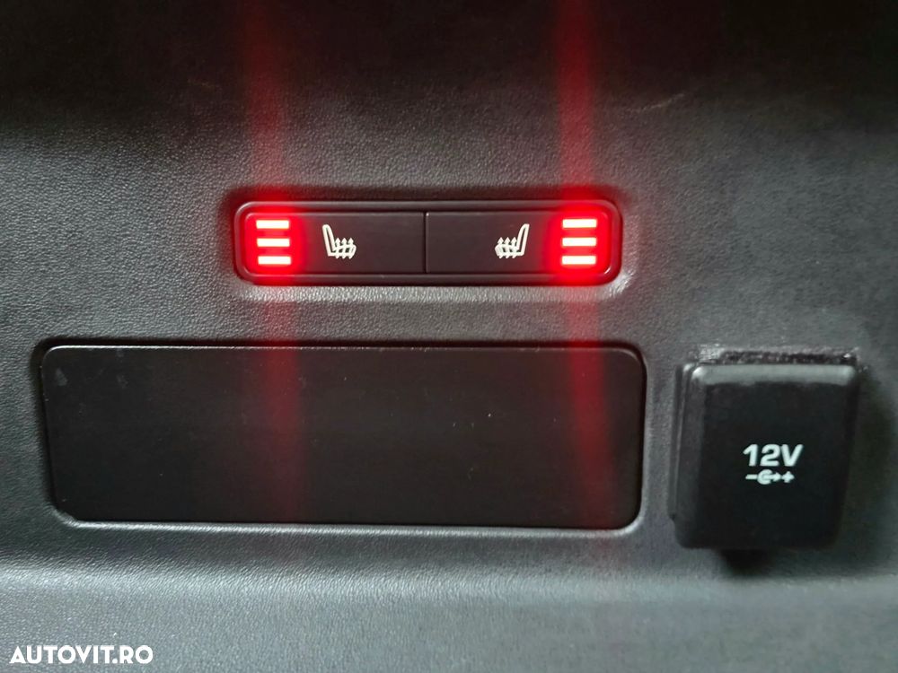 Land Rover Range Rover Velar 3.0 R-Dynamic HSE - 36