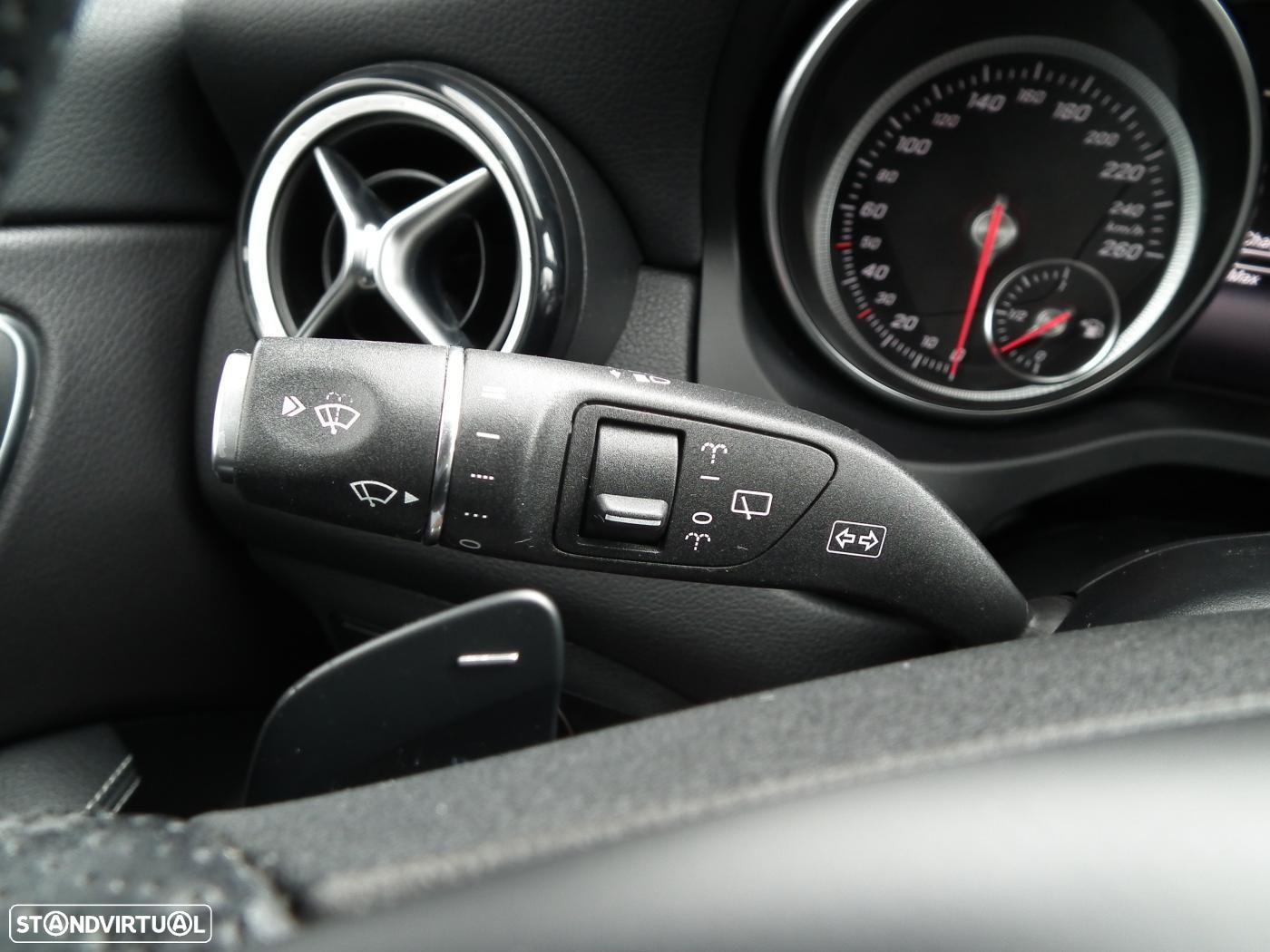 Mercedes-Benz CLA 200 d Shooting Brake AMG Line Aut. - 27
