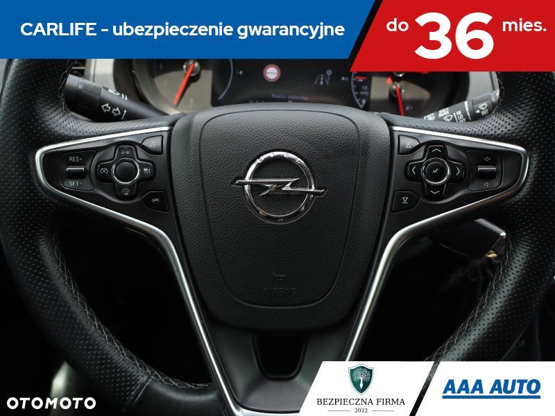 Opel Insignia - 19