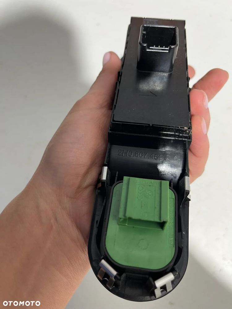 VW AMAROK  2H0867469Q PANEL PRZEŁĄCZNIK SZYB KIEROWCY - 3