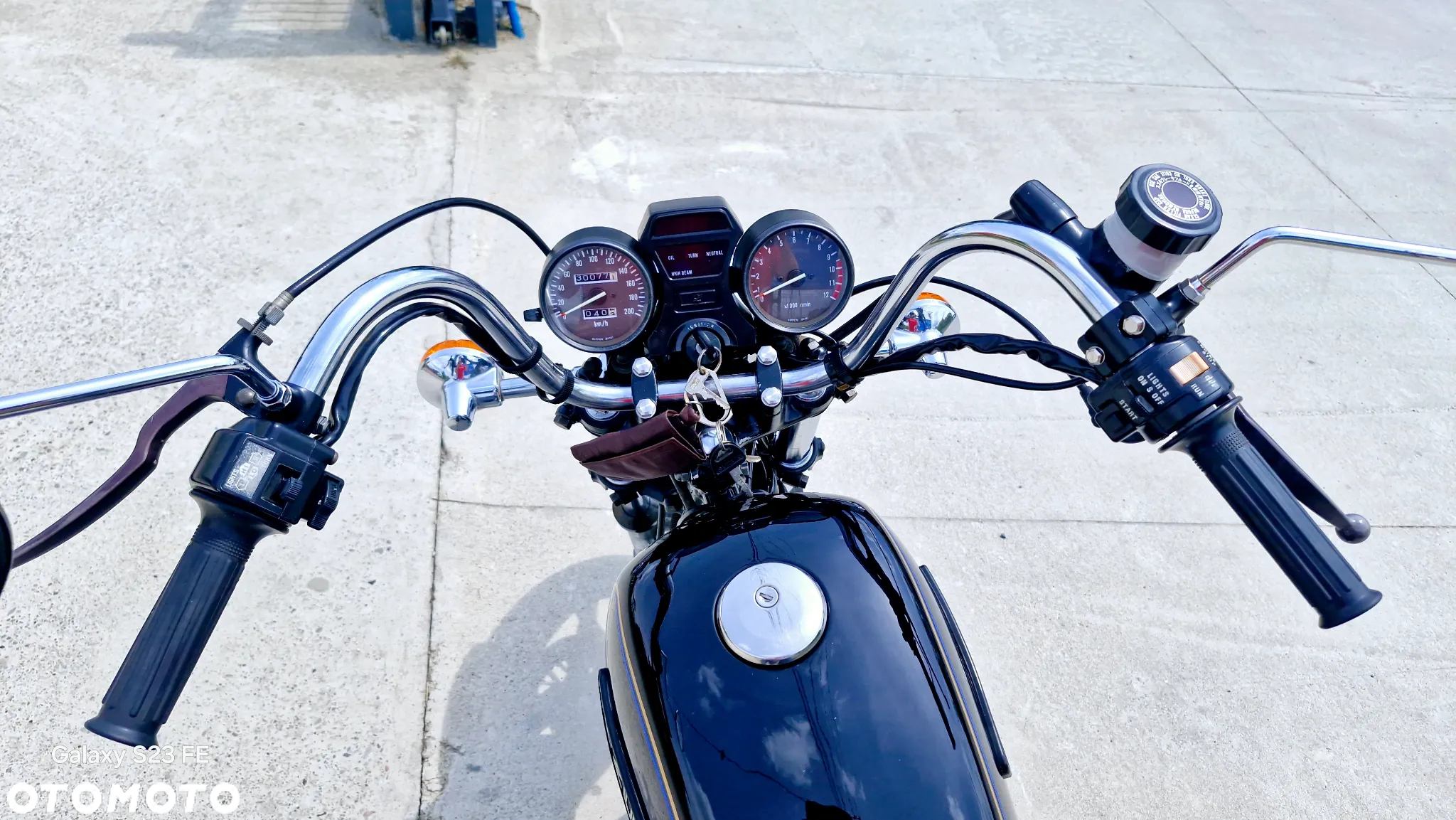 Suzuki GS - 9