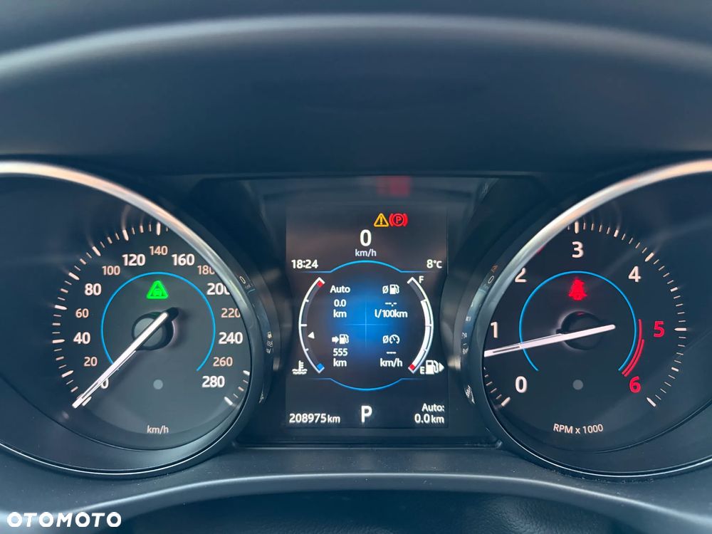 Jaguar XE 20d R-Sport - 12