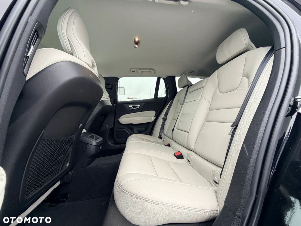 Volvo V60 T4 Inscription - 15