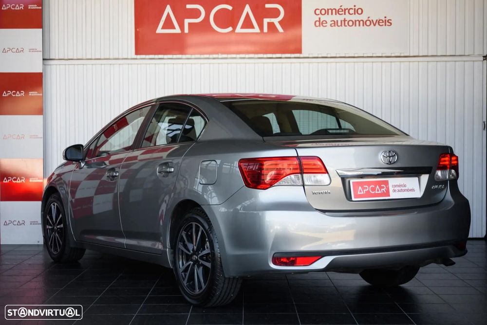 Toyota Avensis SD 2.0 D-4D Exclusive - 12