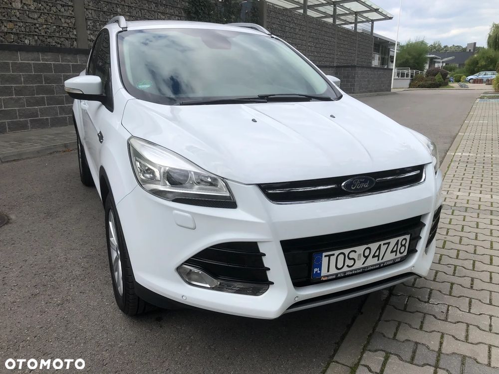 Ford Kuga 2.0 TDCi 2x4 Titanium - 8