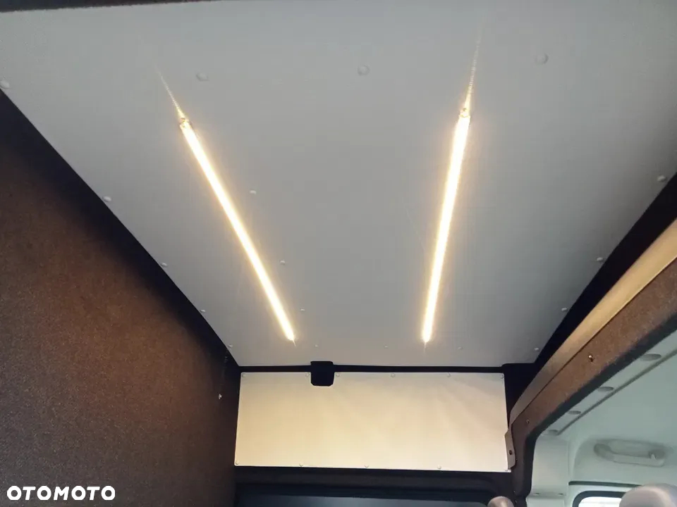 Volkswagen CRAFTER ZABUDOWA BRYGADOWA 6 7 9 OSÓB - 26