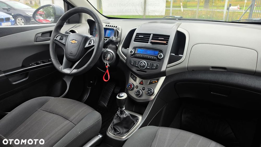 Chevrolet Aveo 1.2 LT+ - 10