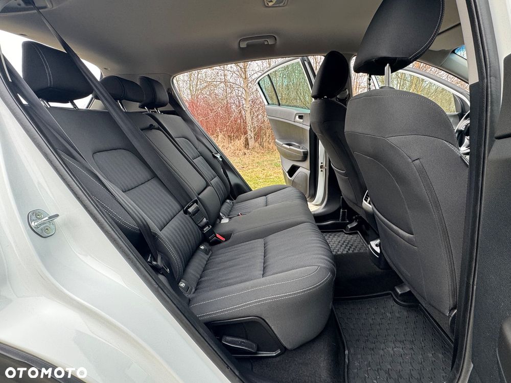 Kia Sportage 1.6 GDI 2WD DREAM-TEAM EDITION - 32