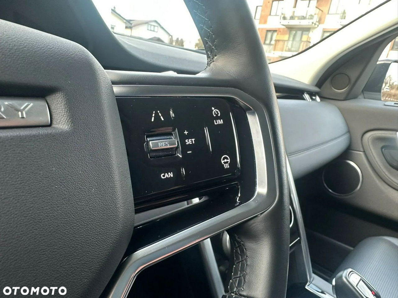 Land Rover Discovery Sport 2.0 P200 mHEV S - 25