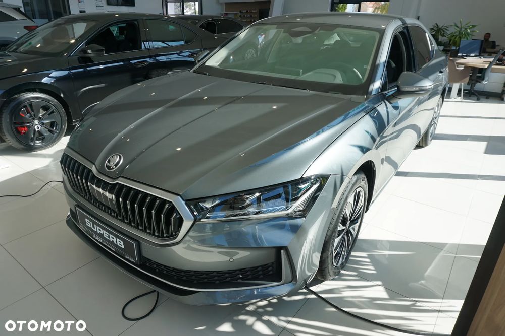 Skoda Superb 1.5 TSI mHEV Drive DSG - 3