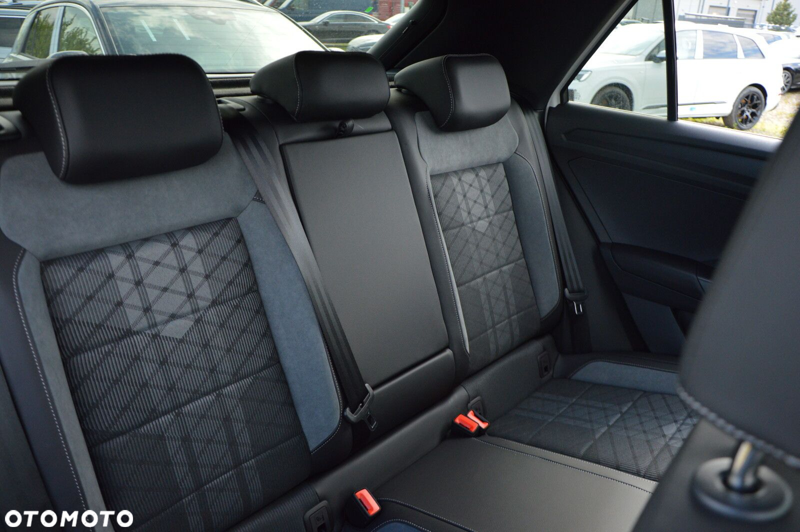 Volkswagen T-Roc - 15