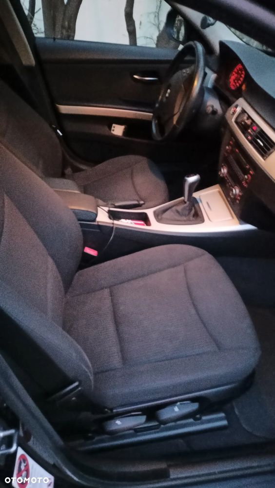 BMW Seria 3 320i Edition Exclusive - 19