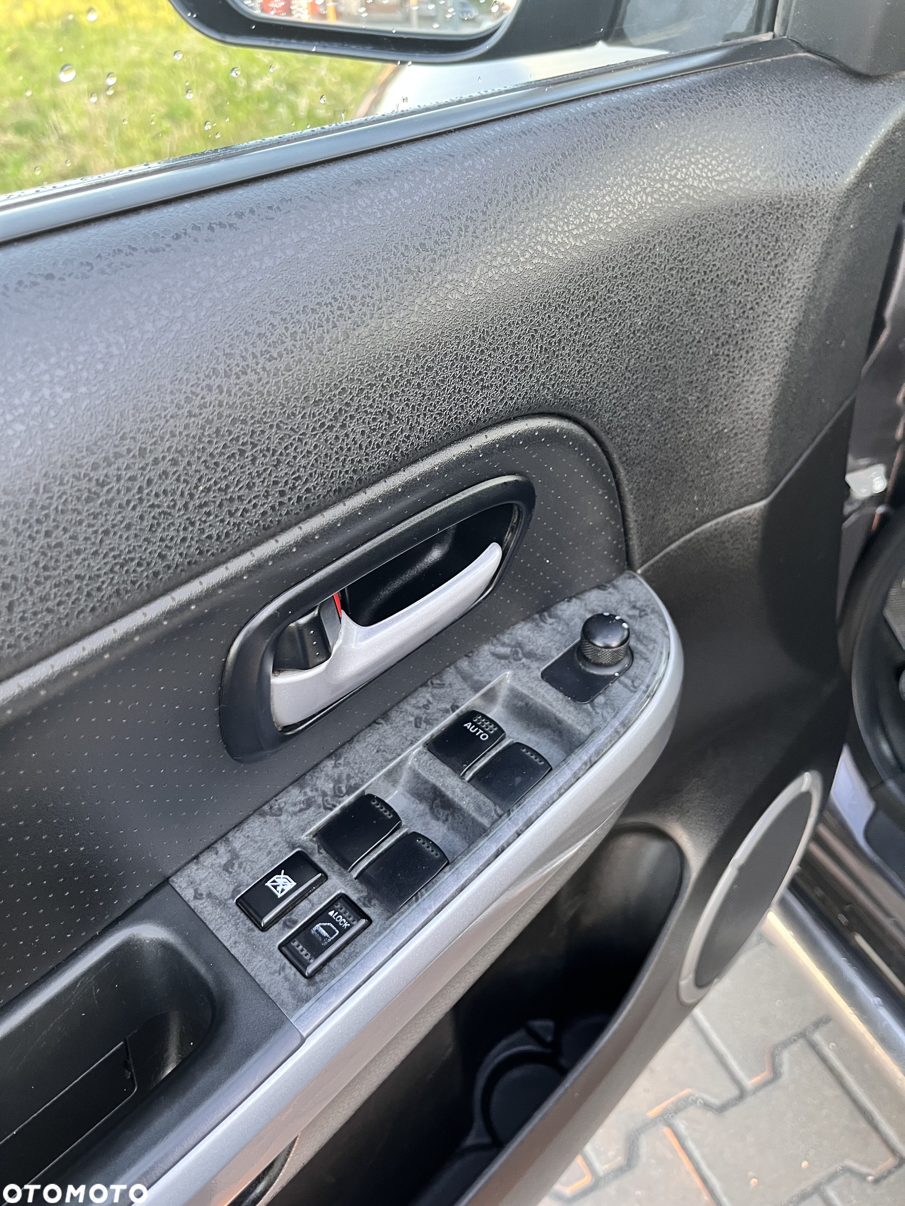 Suzuki Grand Vitara 1.9 DDiS De Luxe - 21