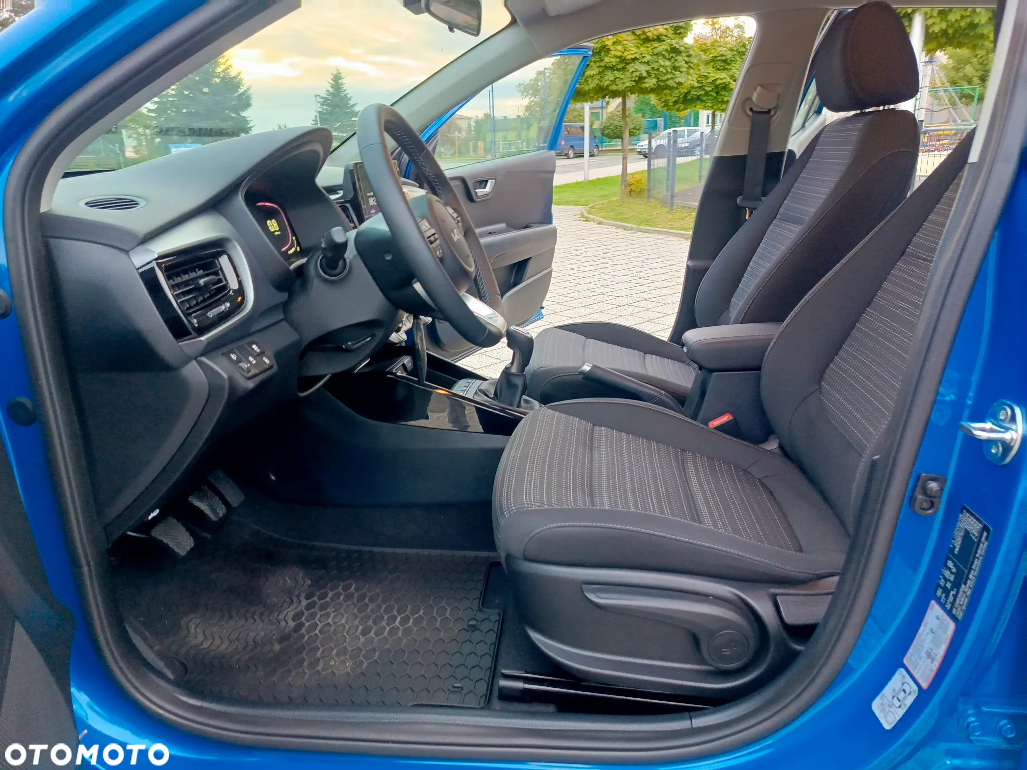 Kia Stonic 1.0 T-GDI L Business Line - 31