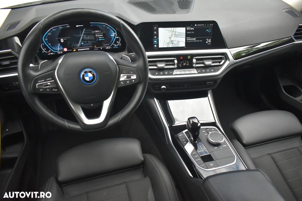 BMW Seria 3 320e AT PHEV - 19