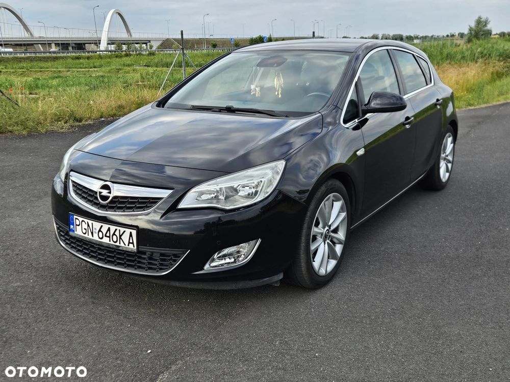 Opel Astra 1.6 Turbo Sport - 2