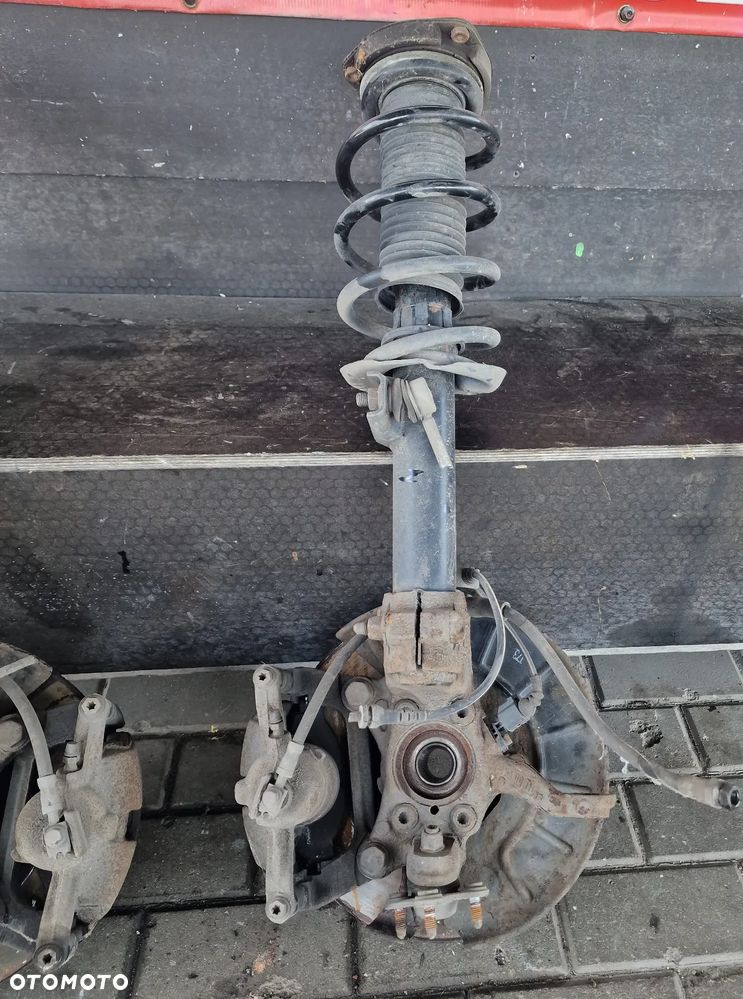 ZWROTNICA MCPERSON LEWA 2K412021AL 2K5413031 VW CADDY IV 1.4 TSI - 13